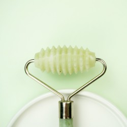 Roller do twarzy - wałek jadeitowy do masażu - Wschód - dwustronny - karbowany