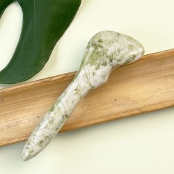 Kamień Gua Sha z jadeitu do akupresury i masażu twarzy Wschód - palec