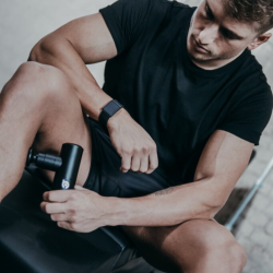 Pistolet do masażu + 4 głowice do automasażu ciała - BeyondRed® Gun