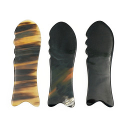 Płytka Gua Sha z rogu bawolego - rybka z wypustkami