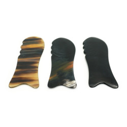 Płytka Gua Sha z rogu bawolego - rybka z wypustkami