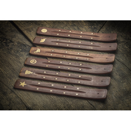 Podstawka na kadzidło z naturalnego drewna