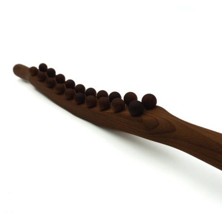 Drewniany masażer antycellulitowy i drenujący